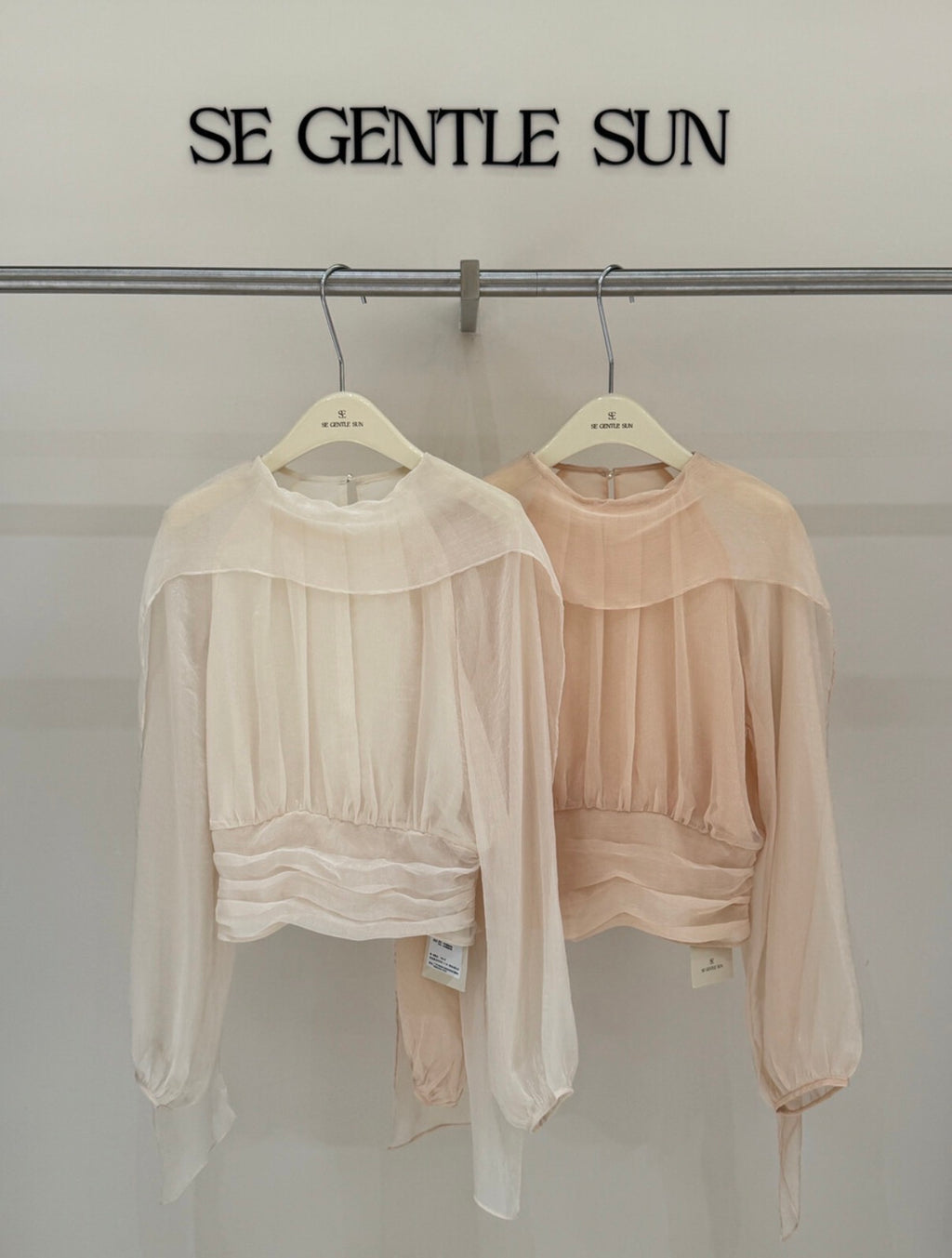 雾裸粉收腰雪纺上衣