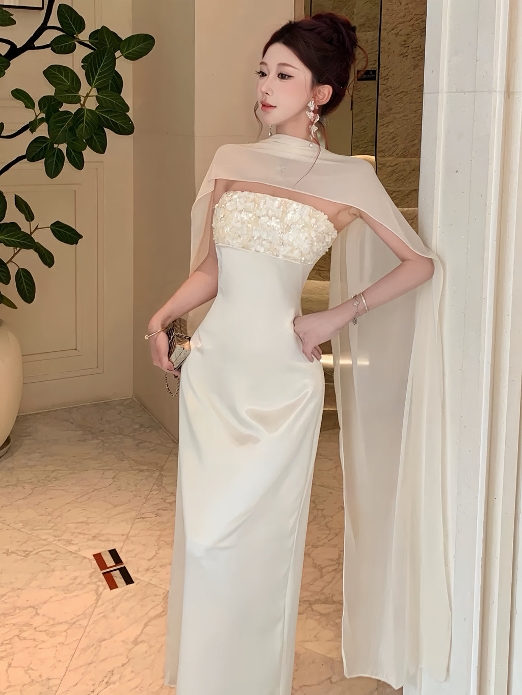 飘带抹胸缎面鱼尾晚礼服