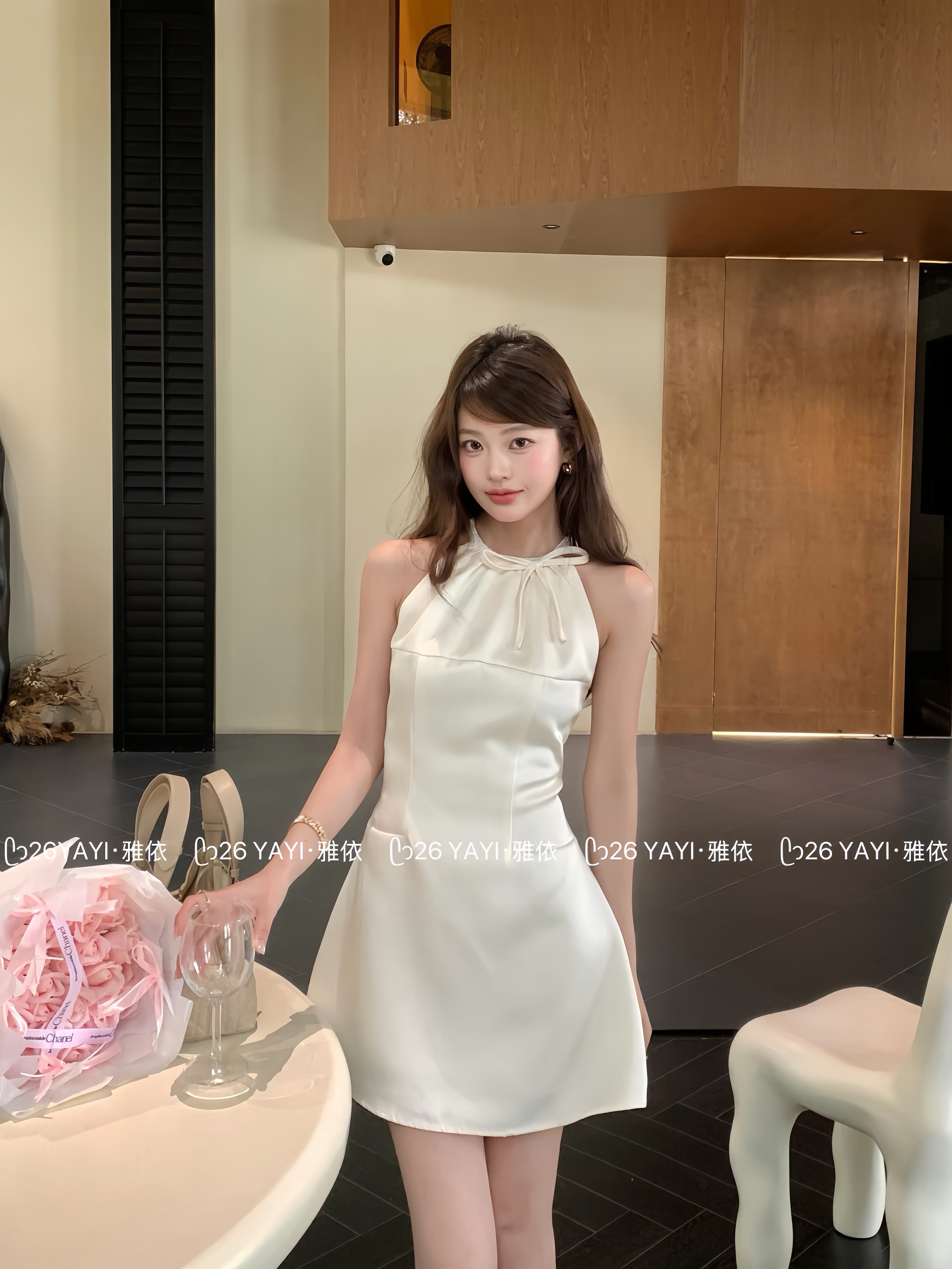 纯欲挂脖蝴蝶结A字裙