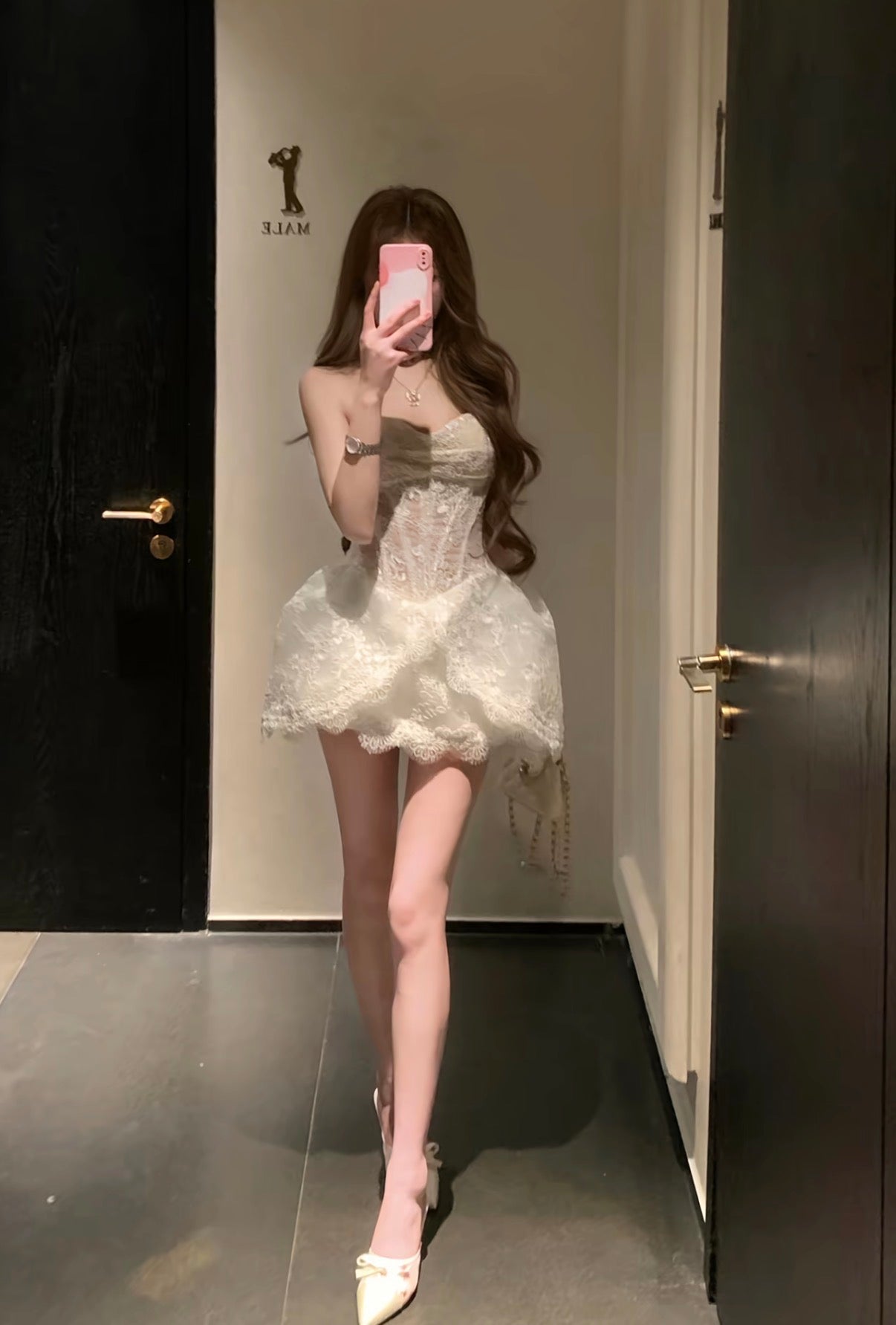 夜幕天鹅设计感收腰礼服裙