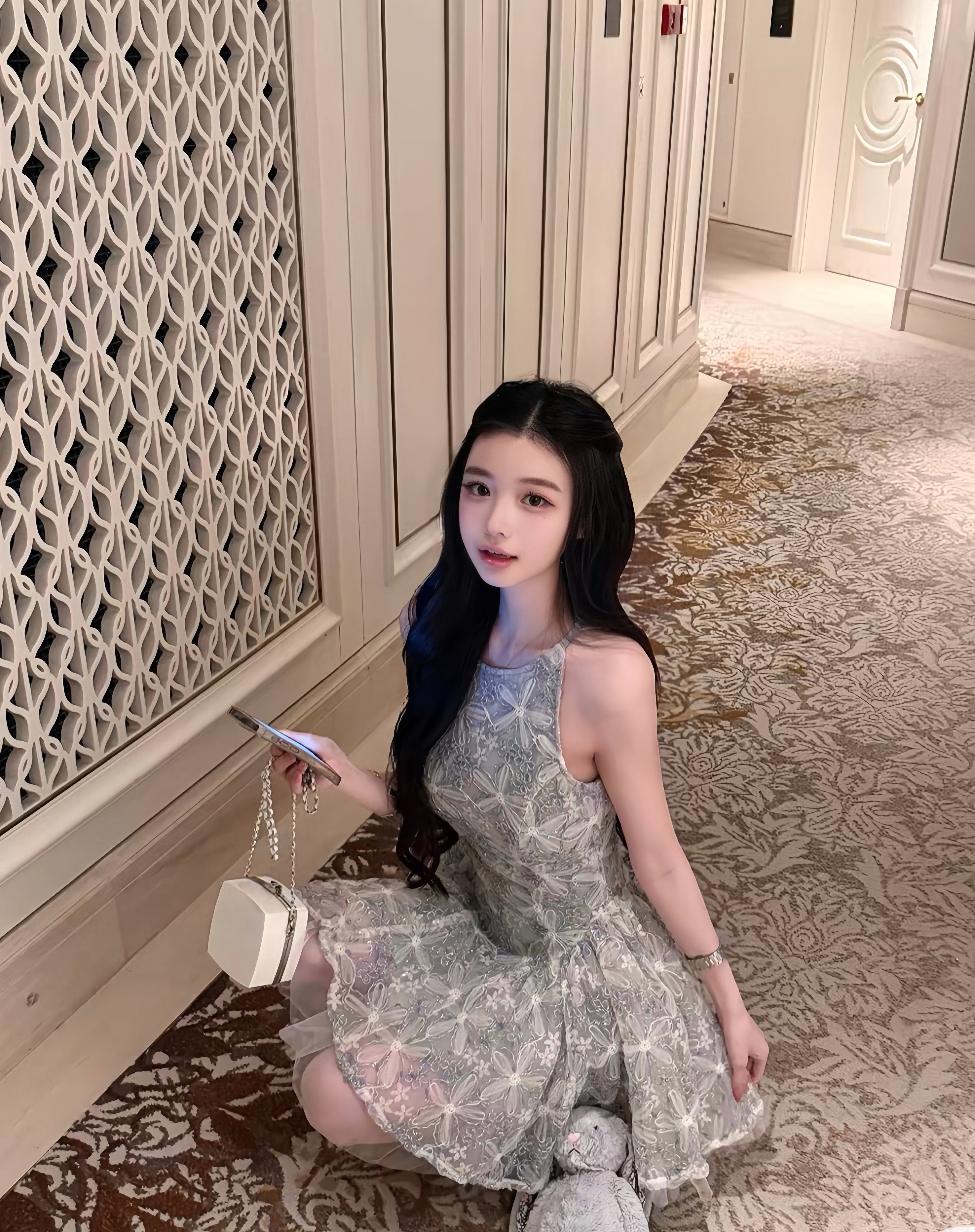 重工款花朵蓬蓬连衣裙