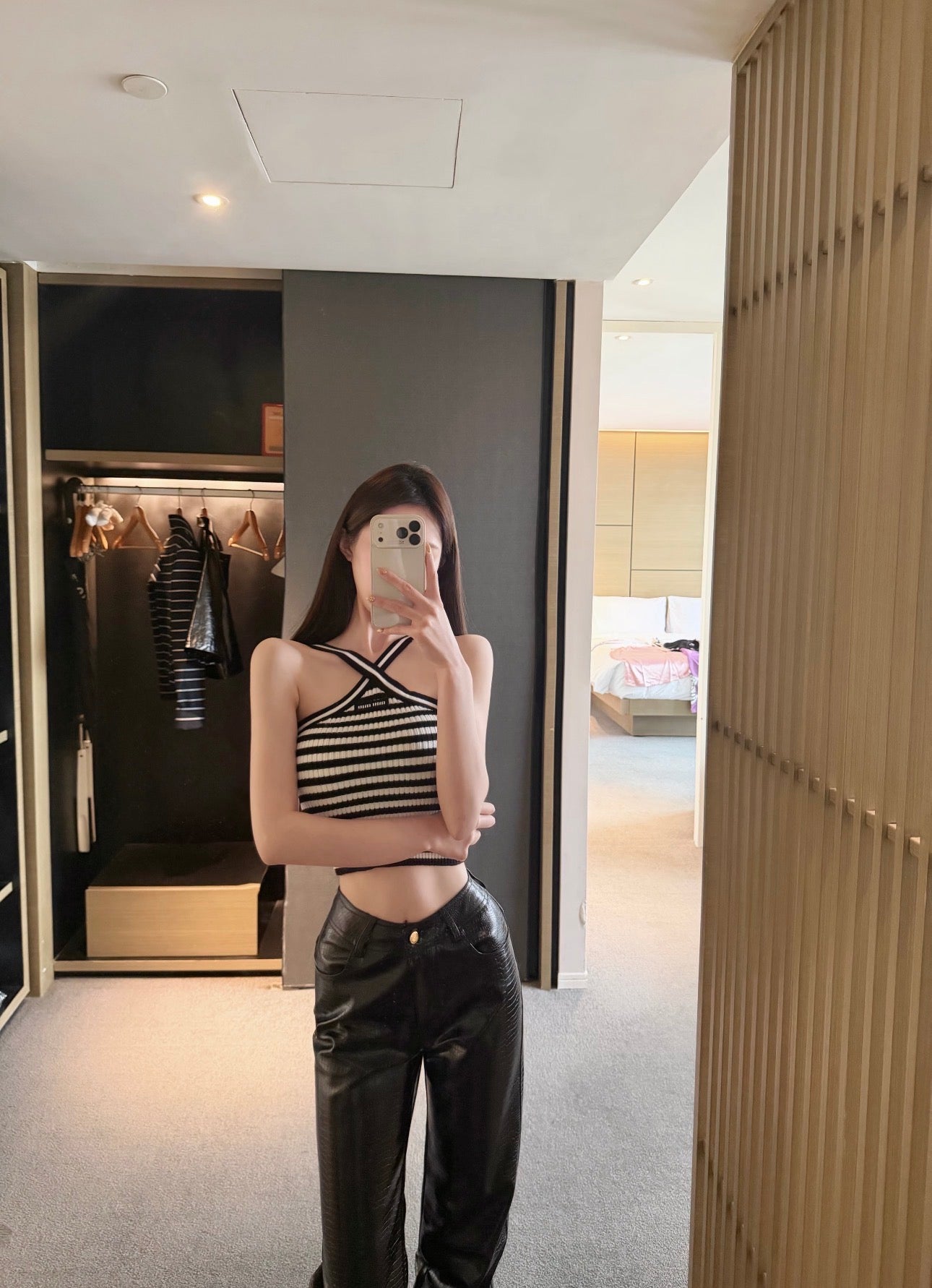 Miumiu黑白条纹吊带